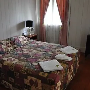 3* Hotel Australian